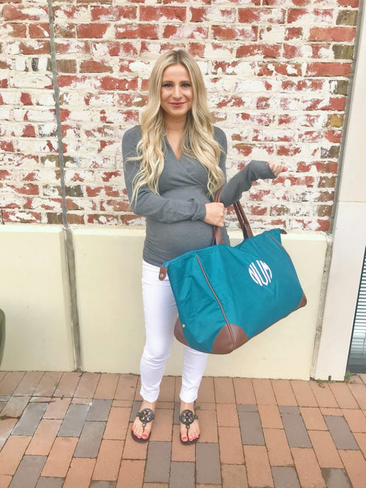 Blonde in the Burbs - WHAT’S IN MY HOSPITAL BAG