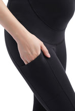 Load image into Gallery viewer, Kimi + Kai Maternity &quot;Gwen&quot; Belly Support Pocket Bike Shorts (12&quot; Inseam)