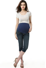 Load image into Gallery viewer, Kimi + Kai Maternity &quot;Courtney&quot; Capri Jeans