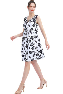 Kimi + Kai Maternity "Eliana" Skater Dress